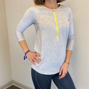 Lululemon Athletica Women’s Tank Top 3/4 long  sleeve size S